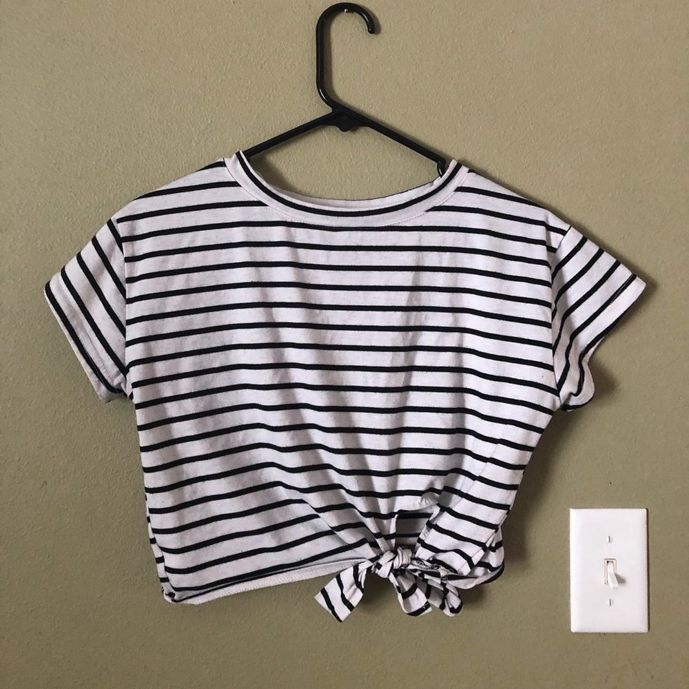 Black and White Striped Crop Top